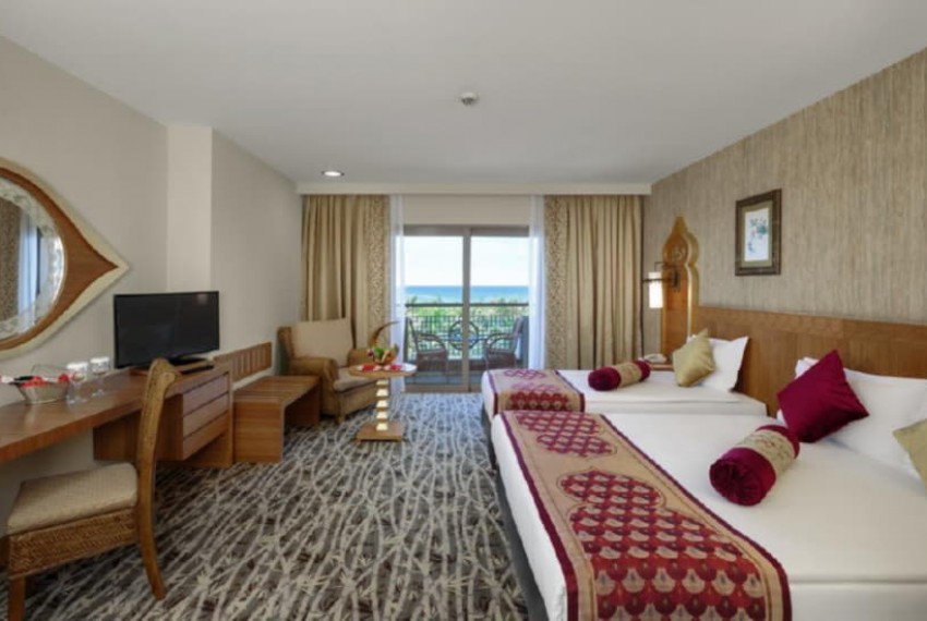 Royal Dragon Hotel, 5* Royal Dragon Hotel, 5*