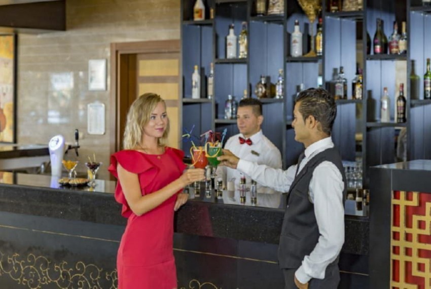 Royal Dragon Hotel, 5* Royal Dragon Hotel, 5*