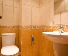 Green Hills, 3*