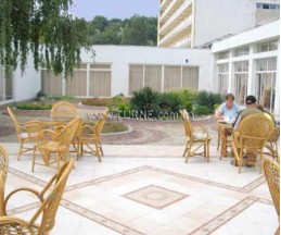 Dahlia Garden, 3*