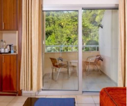 Julian Forest Suites, 4*