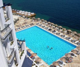 Mavi Kumsal, 4*