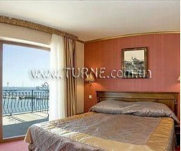 Mistral Hotel, 4*