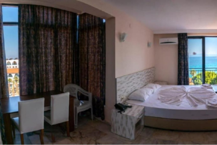 Melike Hotel, 2* Melike Hotel, 2*