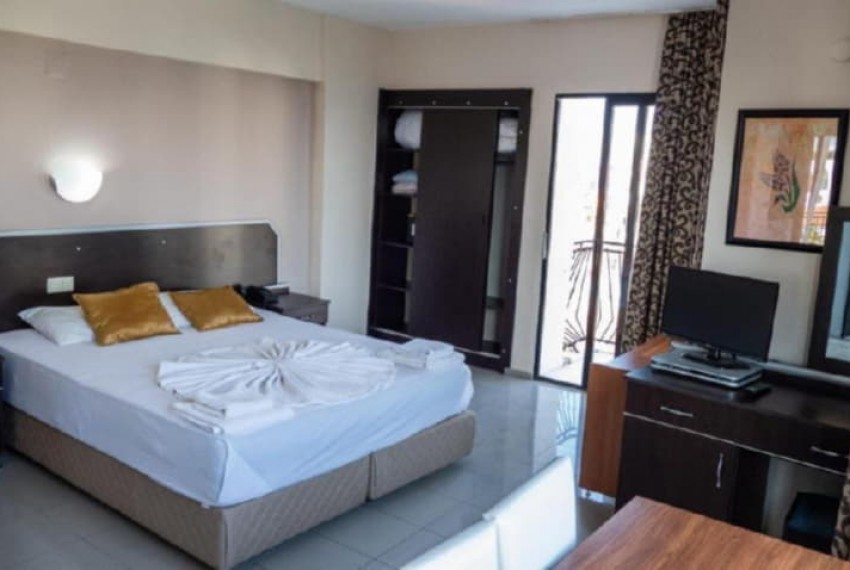 Melike Hotel, 2* Melike Hotel, 2*