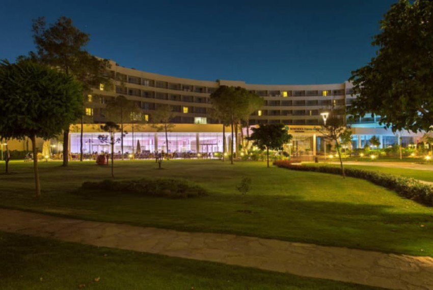 Zeynep Hotel, 5* Zeynep Hotel, 5*