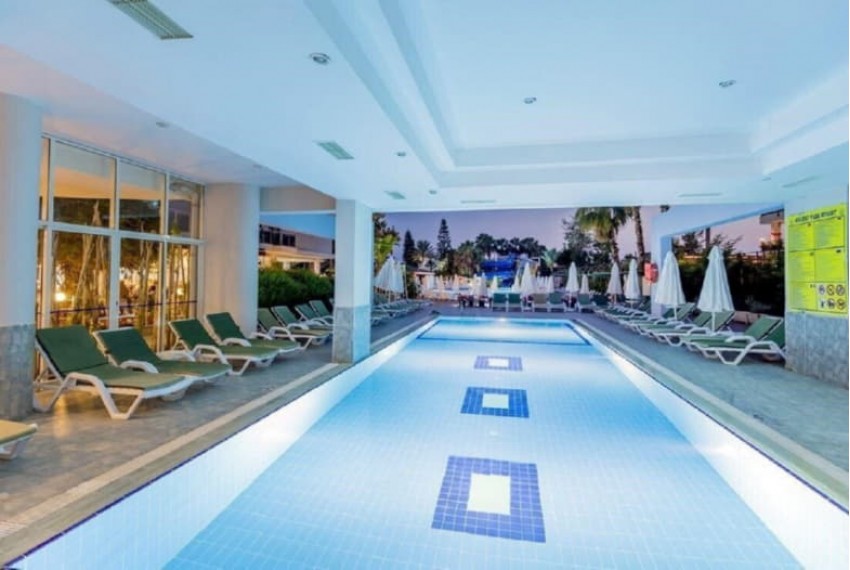 Holiday Park Resort, 5* Holiday Park Resort, 5*