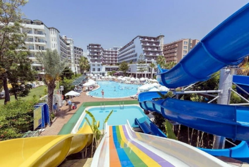 Holiday Park Resort, 5* Holiday Park Resort, 5*
