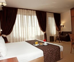 Aparthotel Favorit, 3*