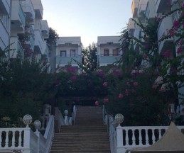 Sunpoint Suites Hotel, 3*